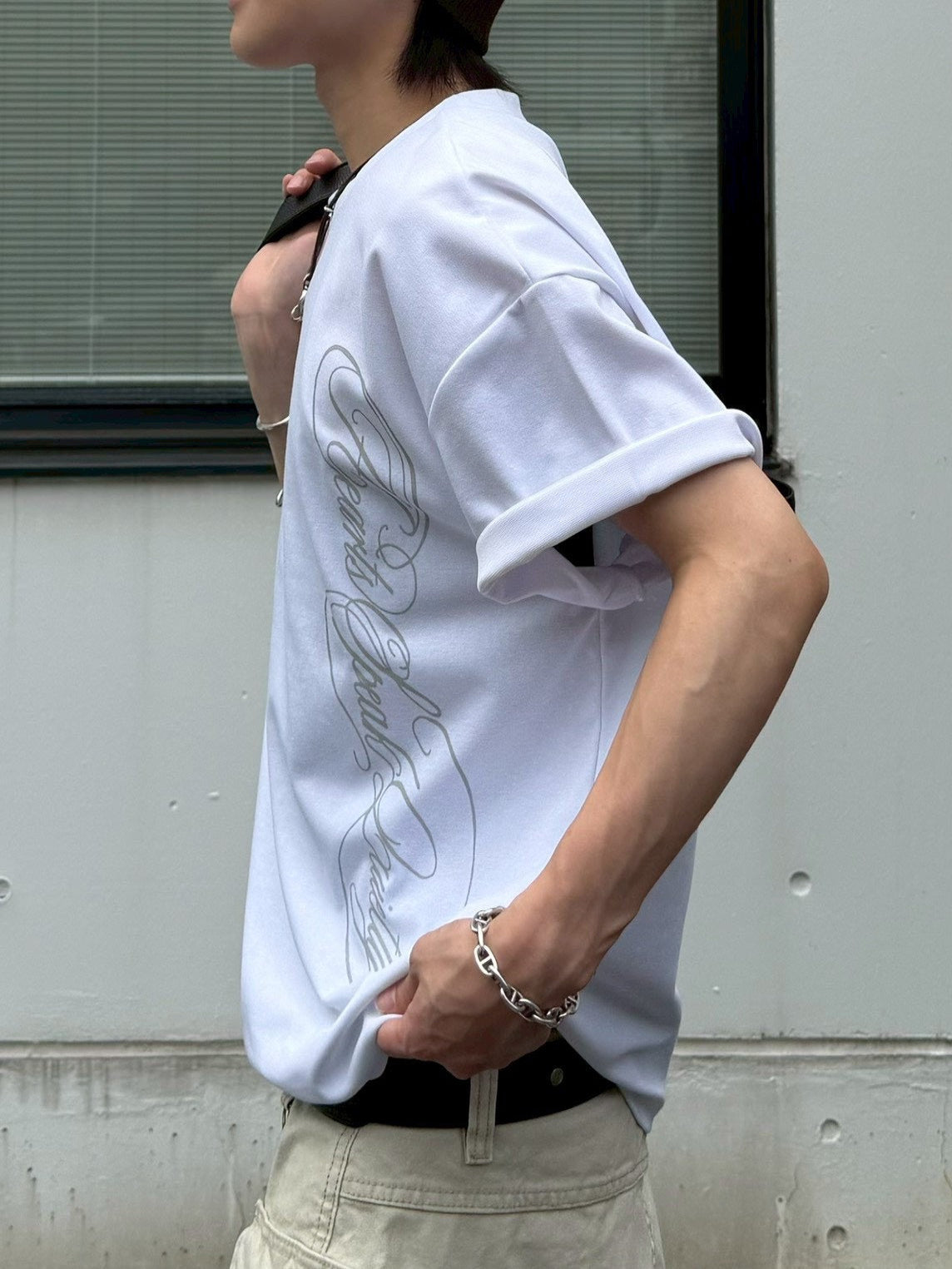 受注制【Chikashitsu +】vertical script crop t-shirt (3color)