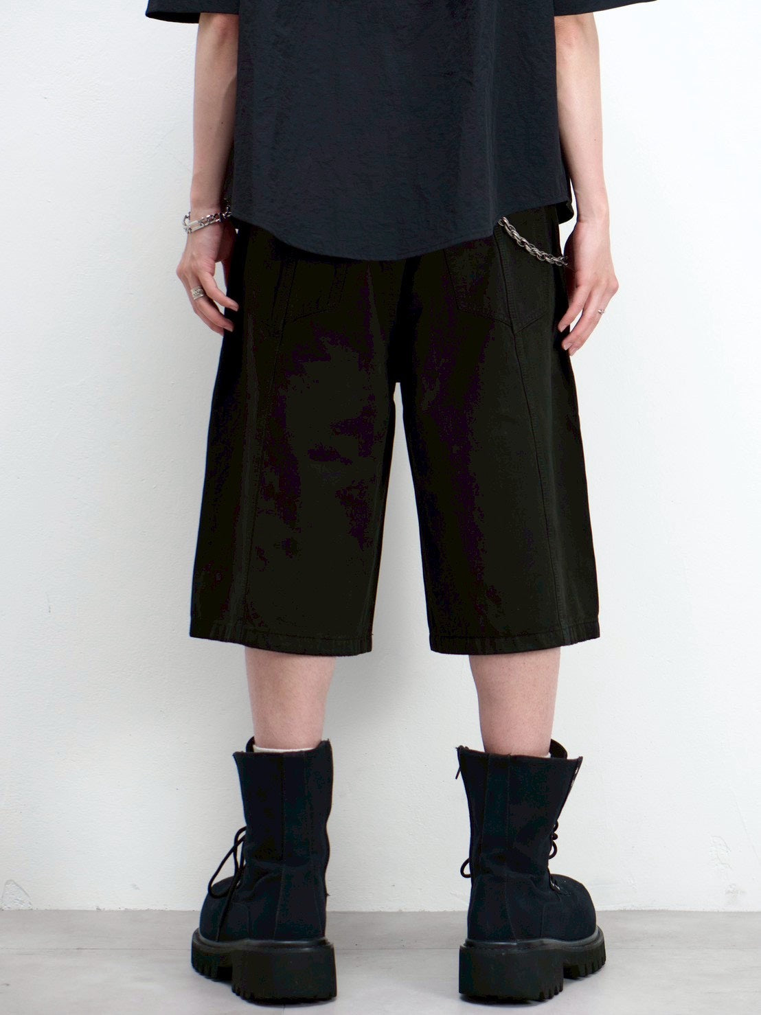 受注制【Chikashitsu +】wide carpenter bermuda pants (2color)