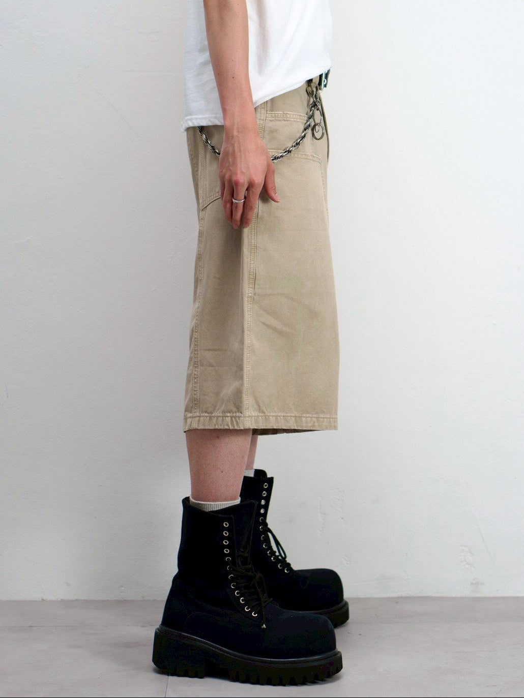 受注制【Chikashitsu +】wide carpenter bermuda pants (2color)