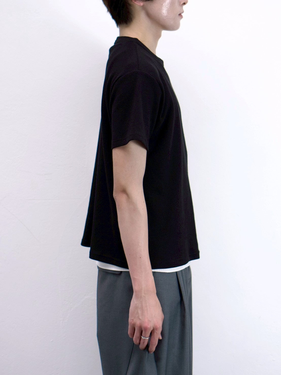 受注制【Chikashitsu +】waffle cropped half sleeve tee (4color)
