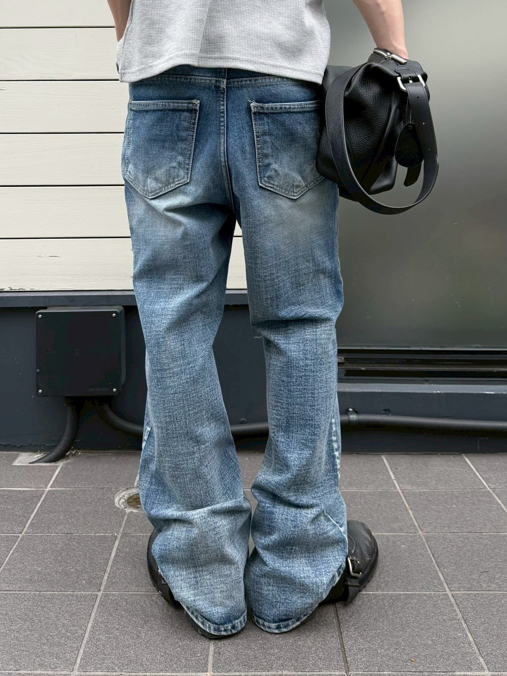 受注制【Chikashitsu +】brush wash flare denim pants