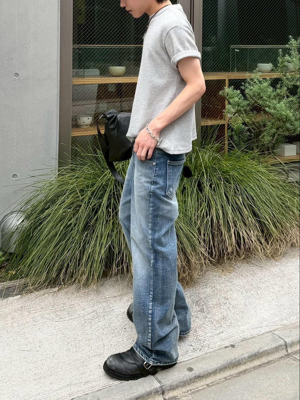 受注制【Chikashitsu +】brush wash flare denim pants