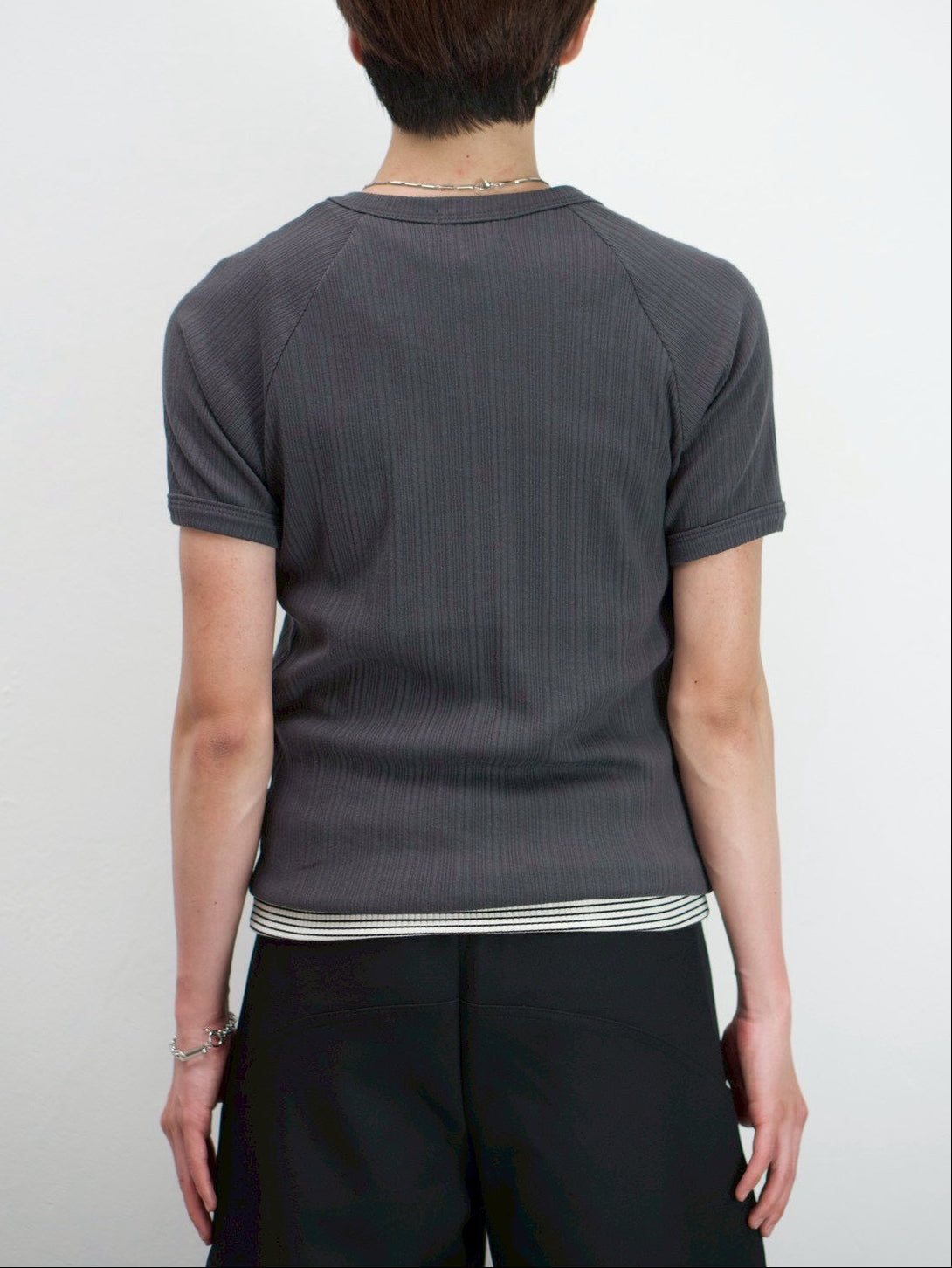 受注制【Chikashitsu +】side half zip t-shirt (4color)