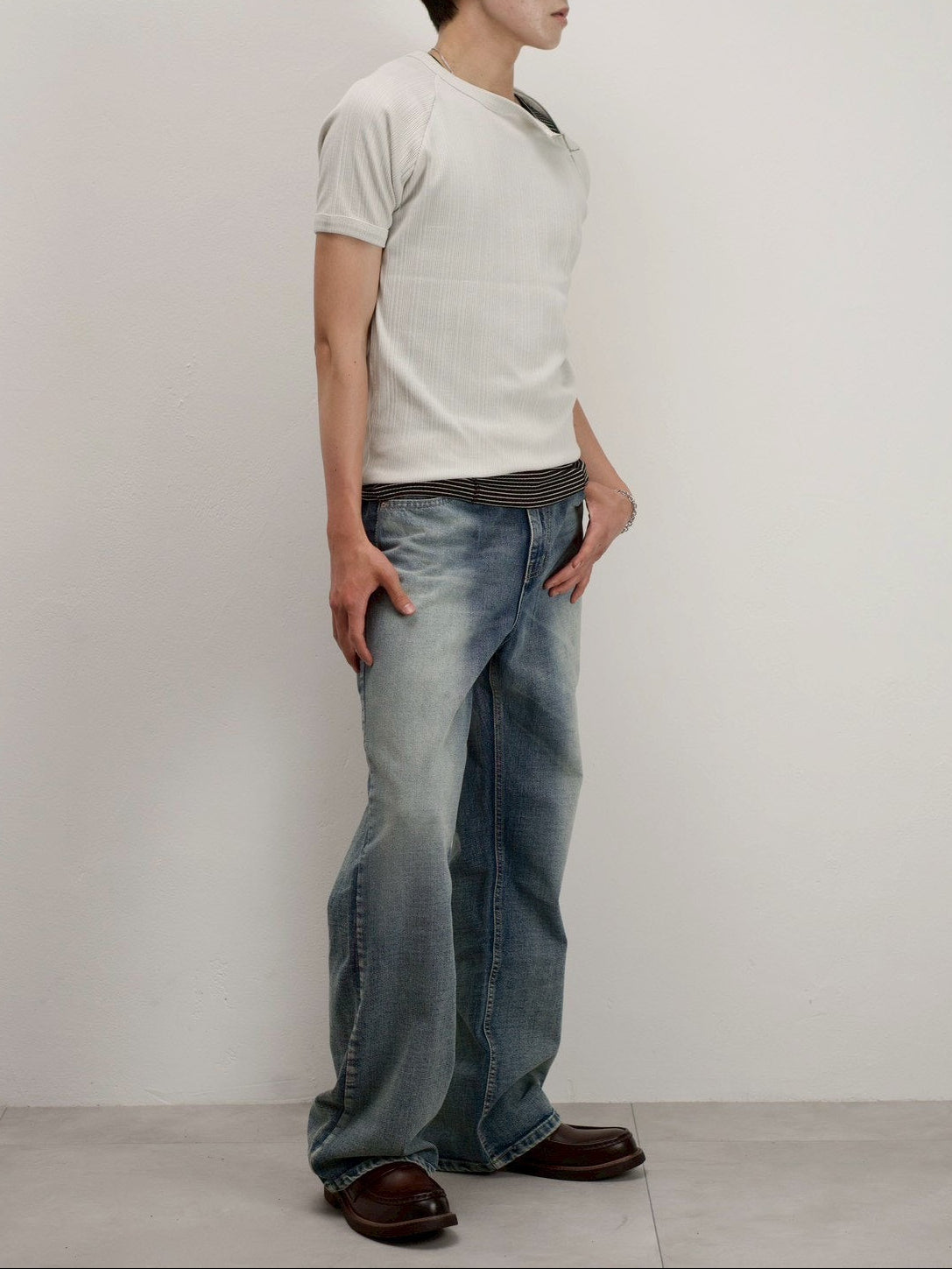 受注制【Chikashitsu +】side half zip t-shirt (4color)