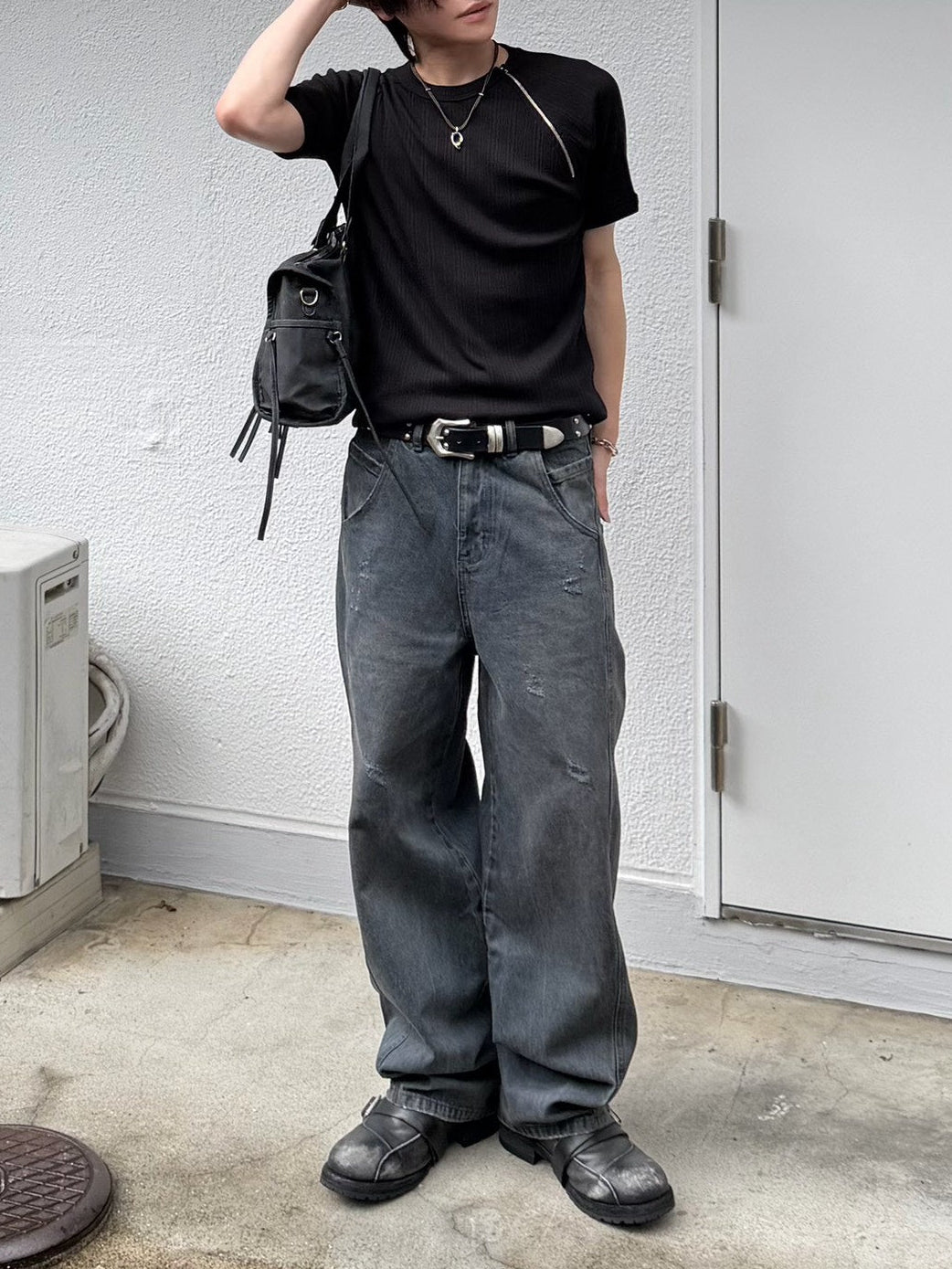 受注制【Chikashitsu +】side half zip t-shirt (4color)