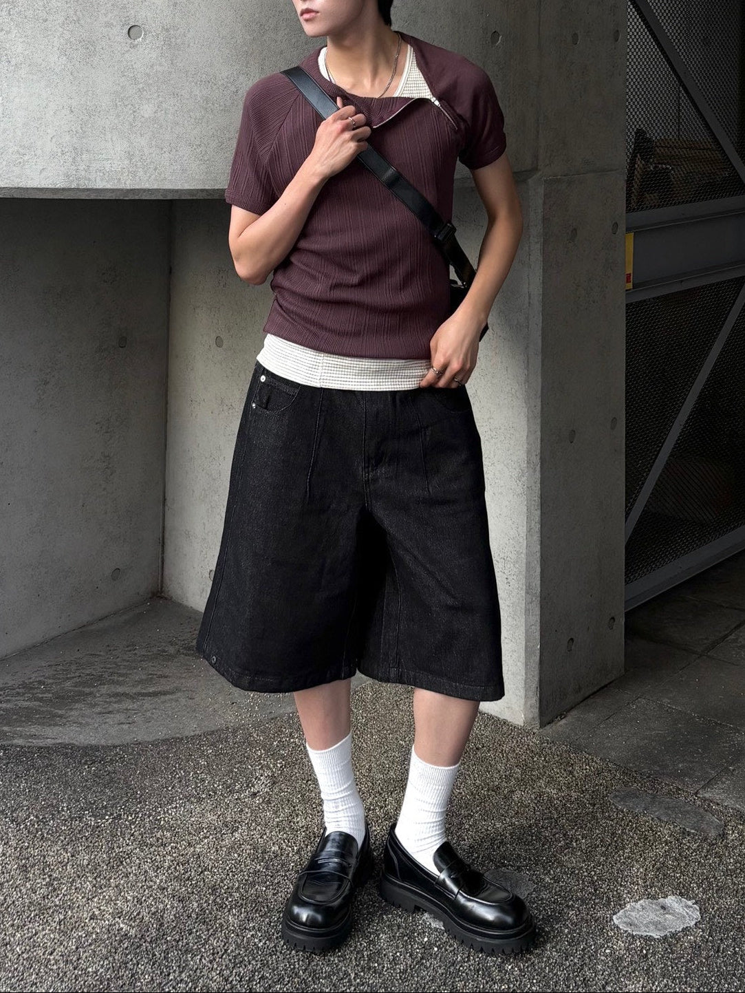 受注制【Chikashitsu +】side half zip t-shirt (4color)