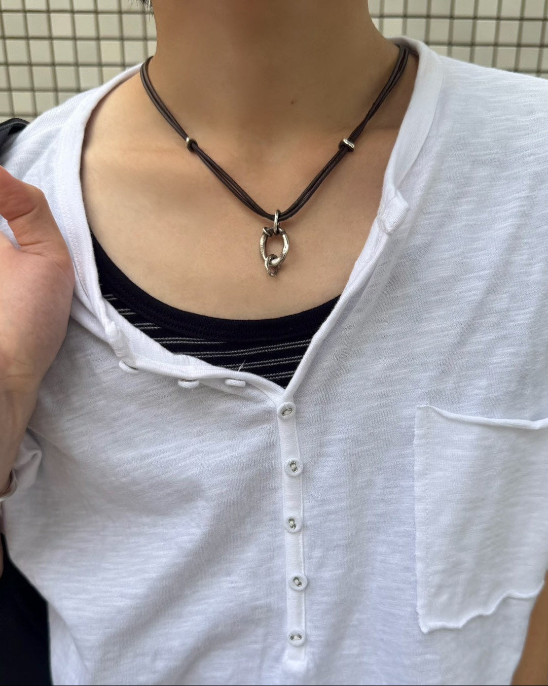受注制【Chikashitsu +】button slub henley neck t-shirt (4color)
