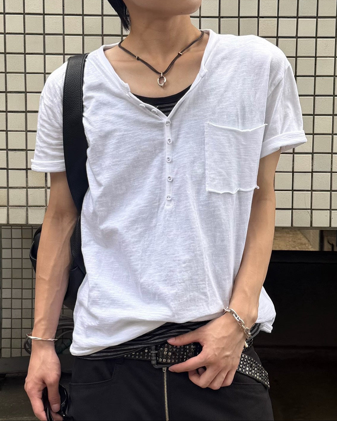 受注制【Chikashitsu +】button slub henley neck t-shirt (4color)