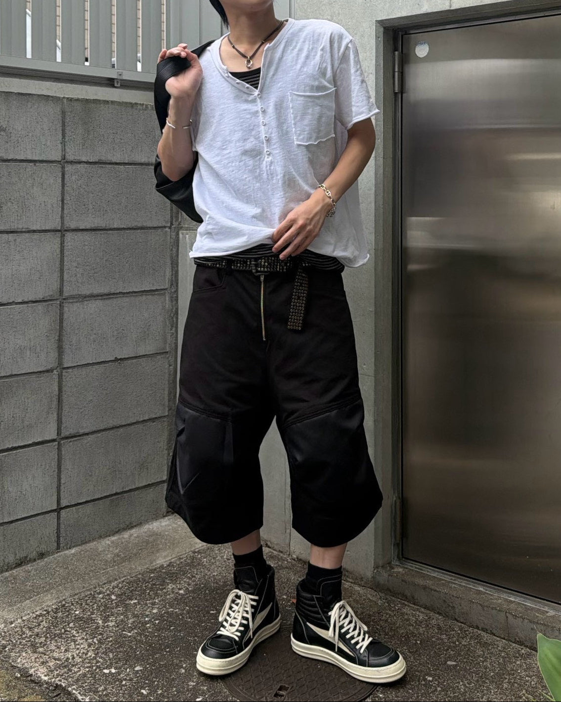 受注制【Chikashitsu +】button slub henley neck t-shirt (4color)