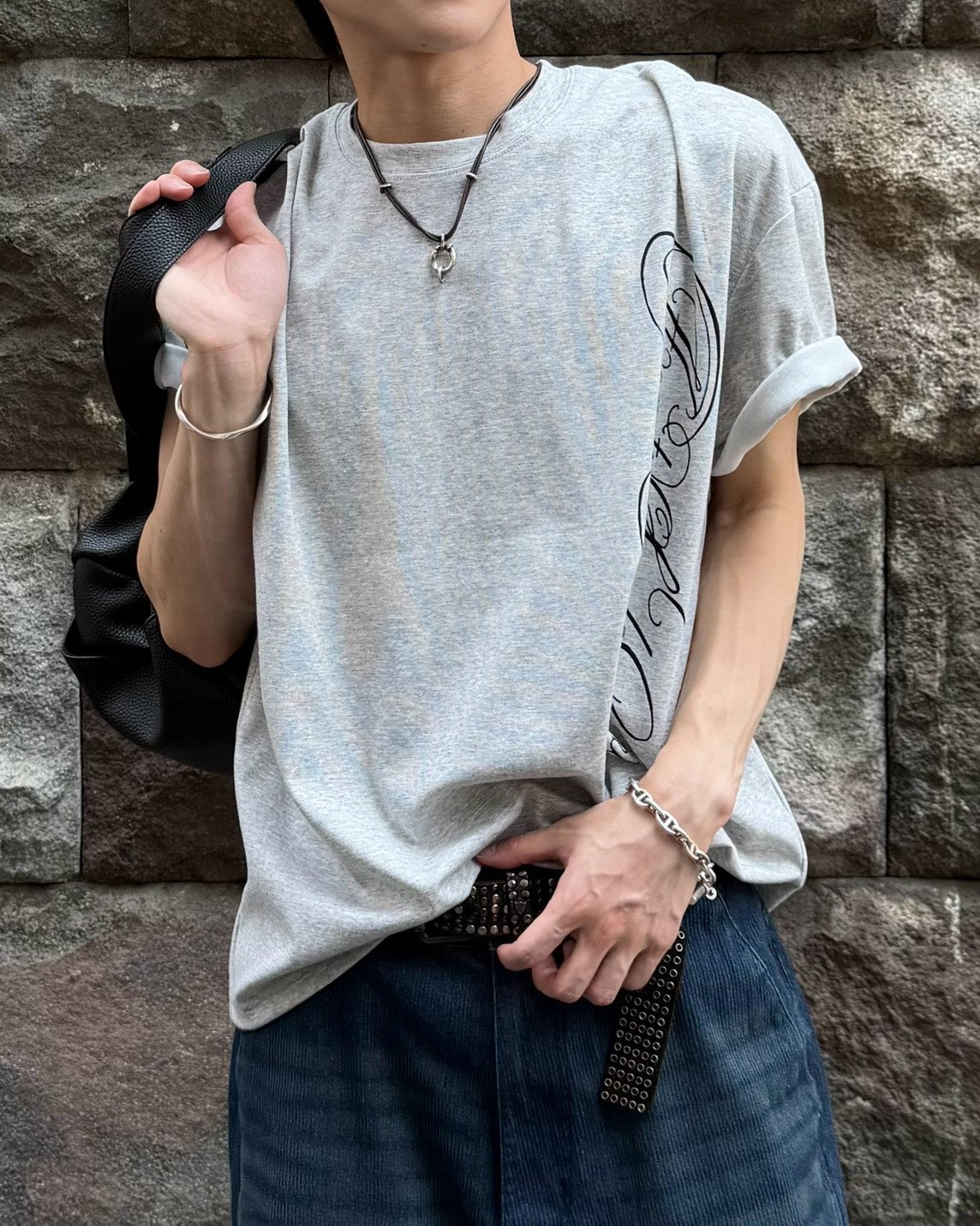 【Chikashitsu +】vertical script crop t-shirt (3color)