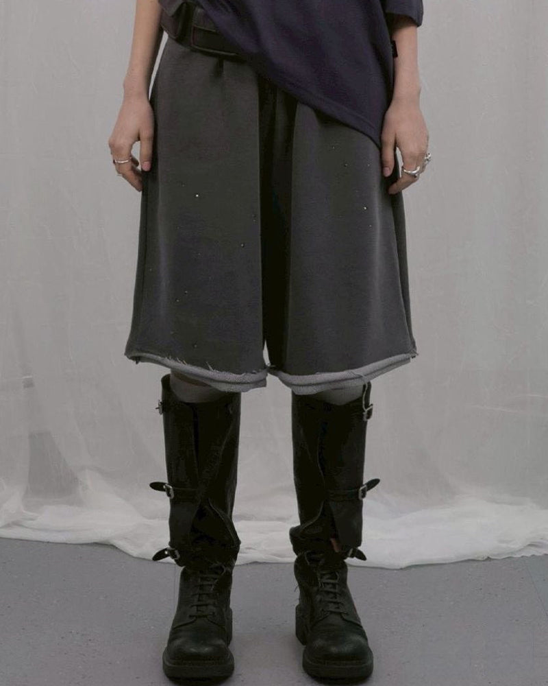 【HOLY NUMBER 7】OVERSIZED HIP HOP WIDE FIT CUBIC SHORT PANTS