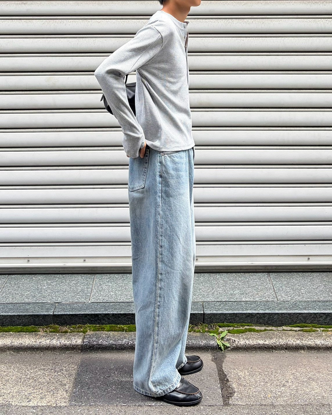 受注制【Chikashitsu +】slit henley neck slim t-shirt (3color)