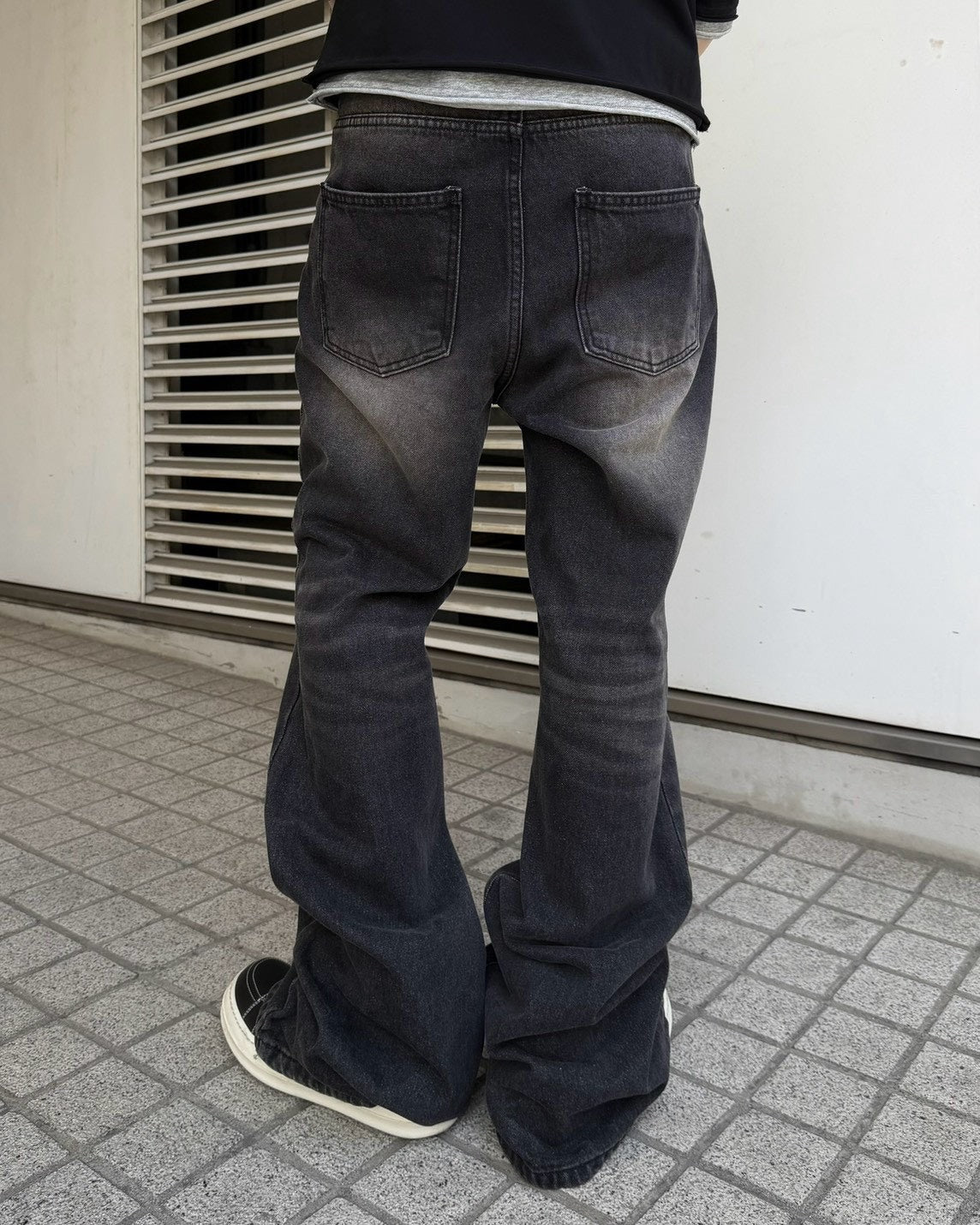 受注制【Chikashitsu +】signature flare denim pants (2color)