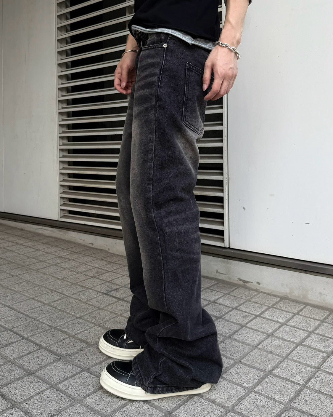 受注制【Chikashitsu +】signature flare denim pants (2color)