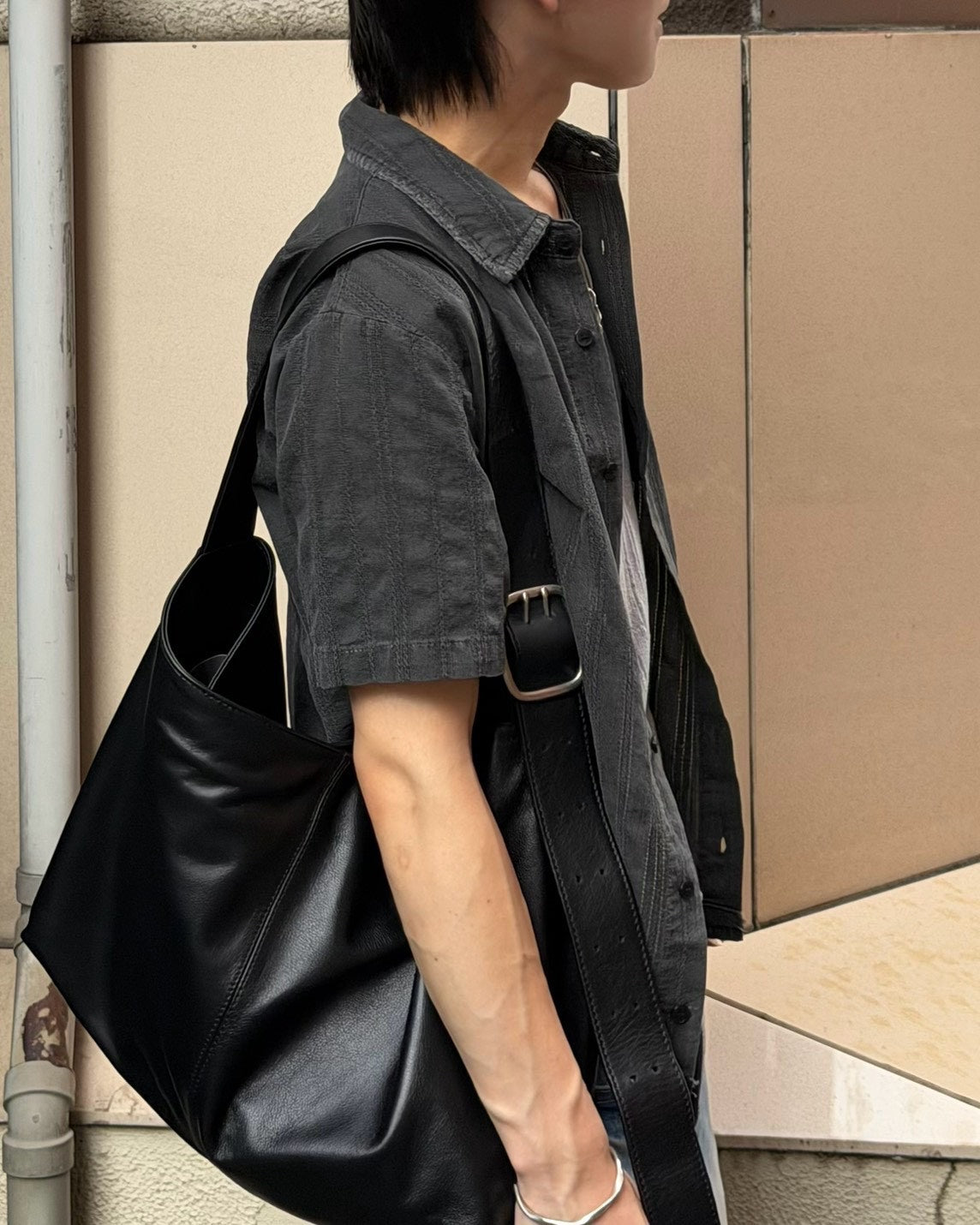 受注制【Chikashitsu +】pigment cut off half sleeve shirt (2color)