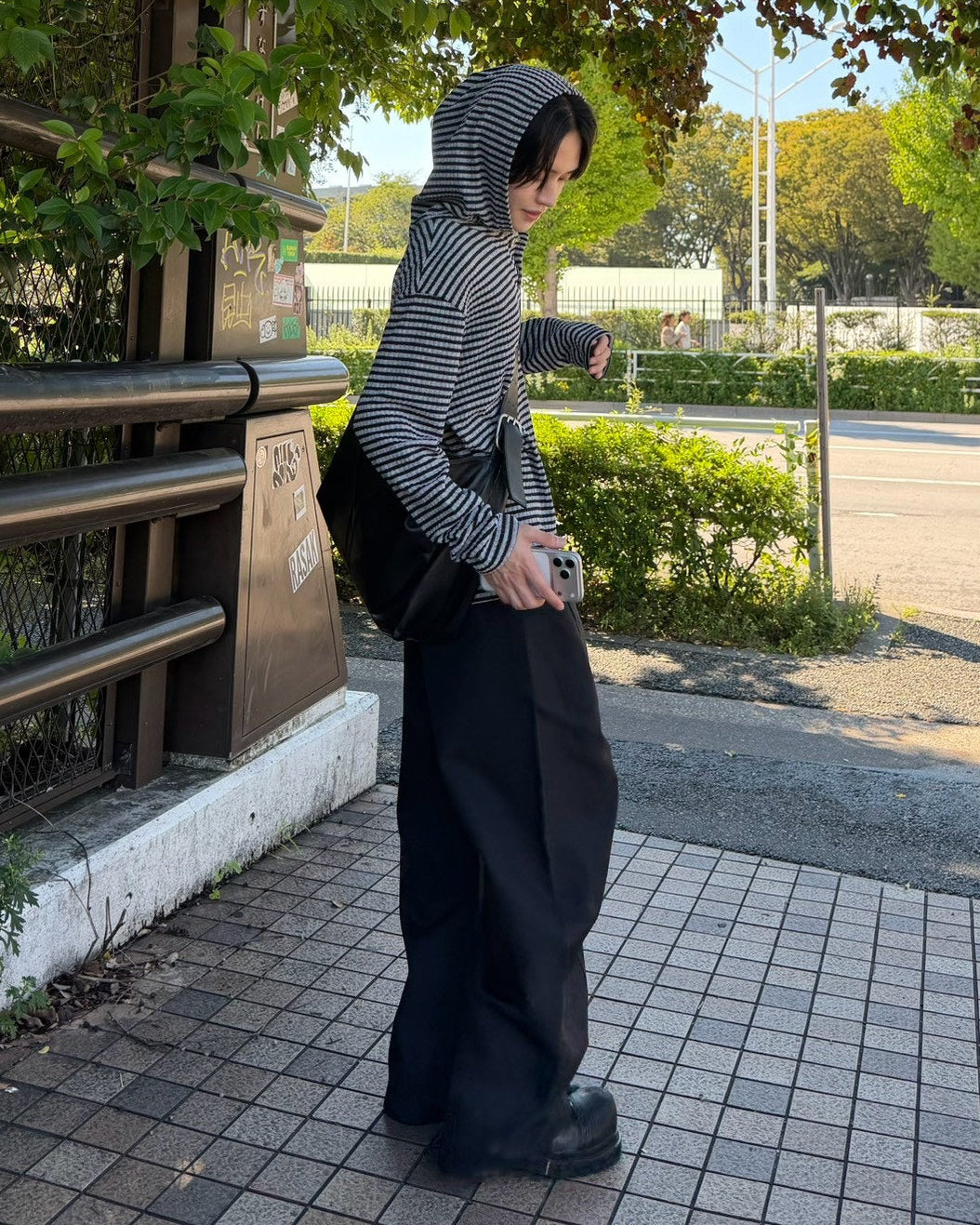 受注制【Chikashitsu +】henley neck border hoodie (3color)
