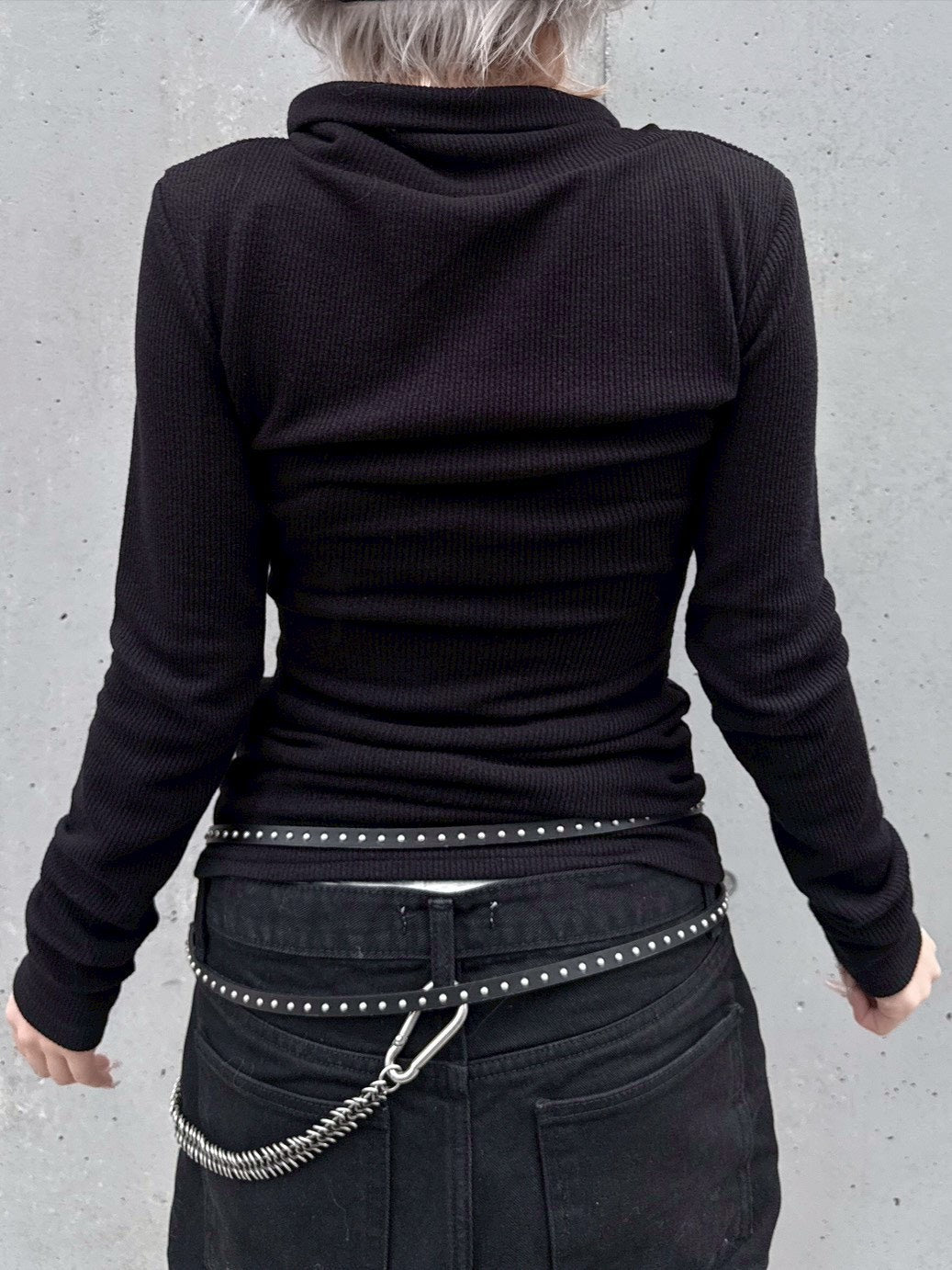 3/1 20:00発売受注制【nmtc +】zip high neck long sleeve