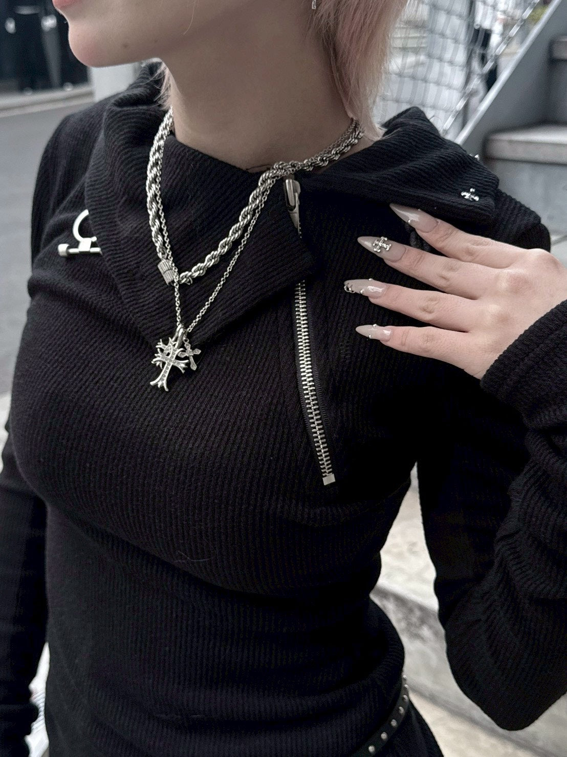 3/1 20:00発売受注制【nmtc +】zip high neck long sleeve