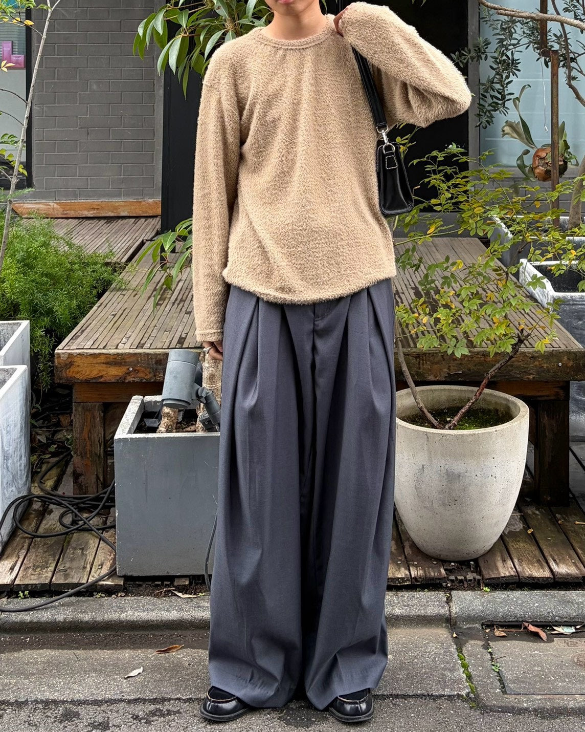 受注制【Chikashitsu +】crop soft shaggy knit (3color)