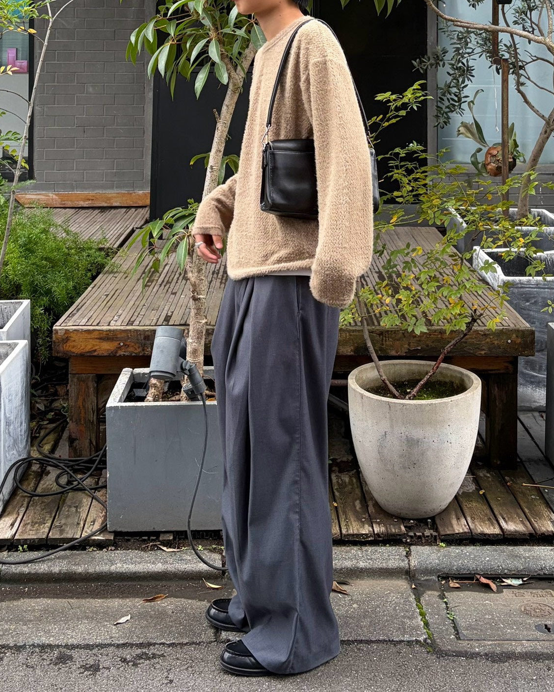 受注制【Chikashitsu +】crop soft shaggy knit (3color)