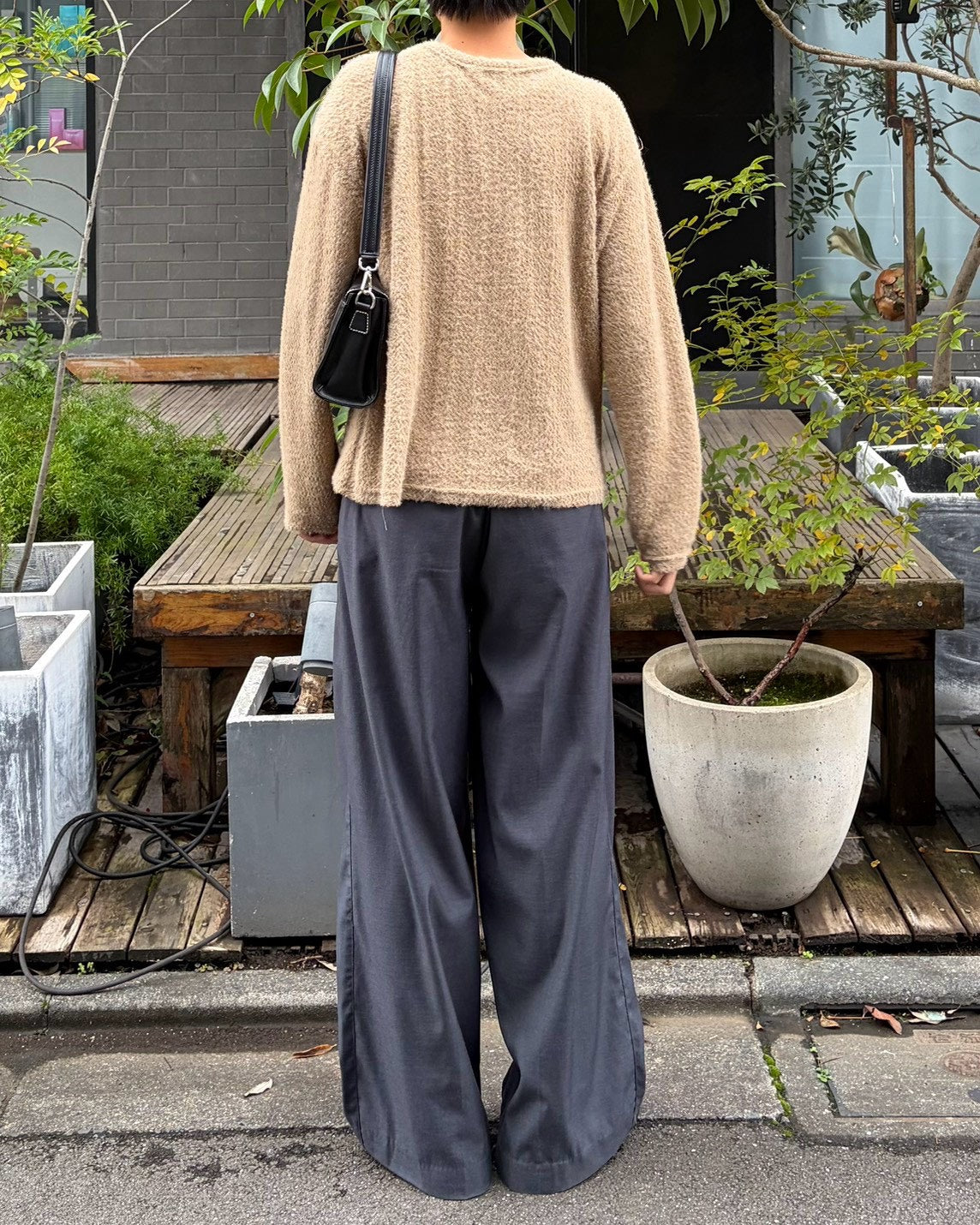 受注制【Chikashitsu +】crop soft shaggy knit (3color)