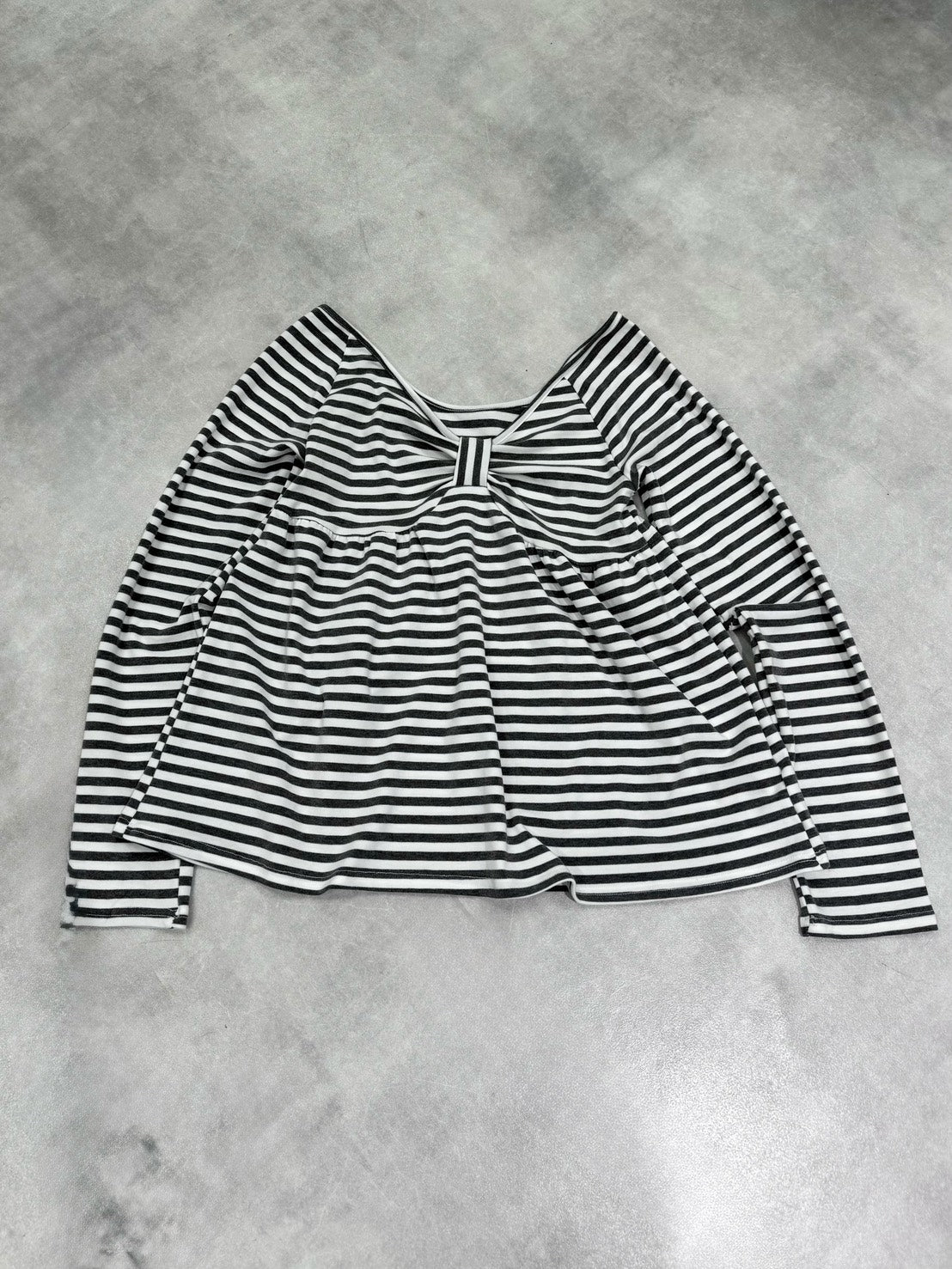 名古屋店WEB限定受注制【nmtc+】off-shoulder ribbon border tops (2color)