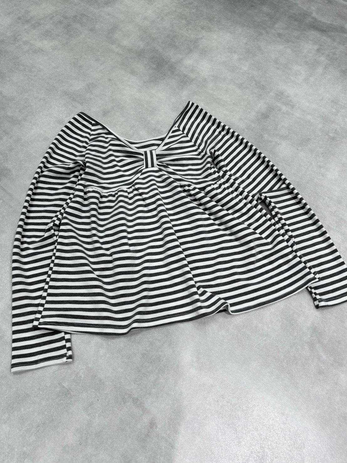 名古屋店WEB限定受注制【nmtc+】off-shoulder ribbon border tops (2color)