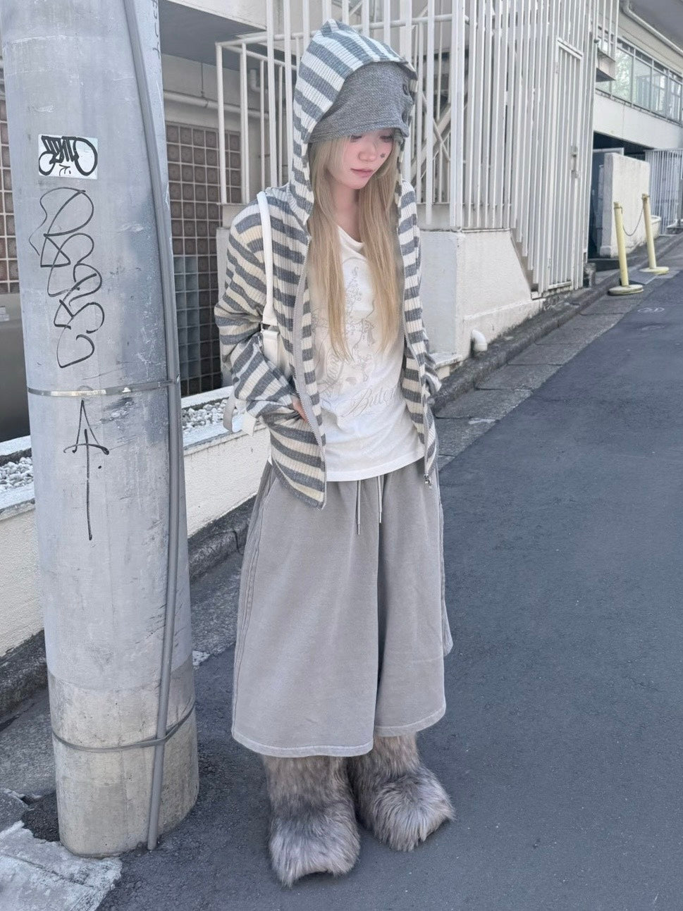 受注制【nmtc+】border crop double zip up hoodie (2color)