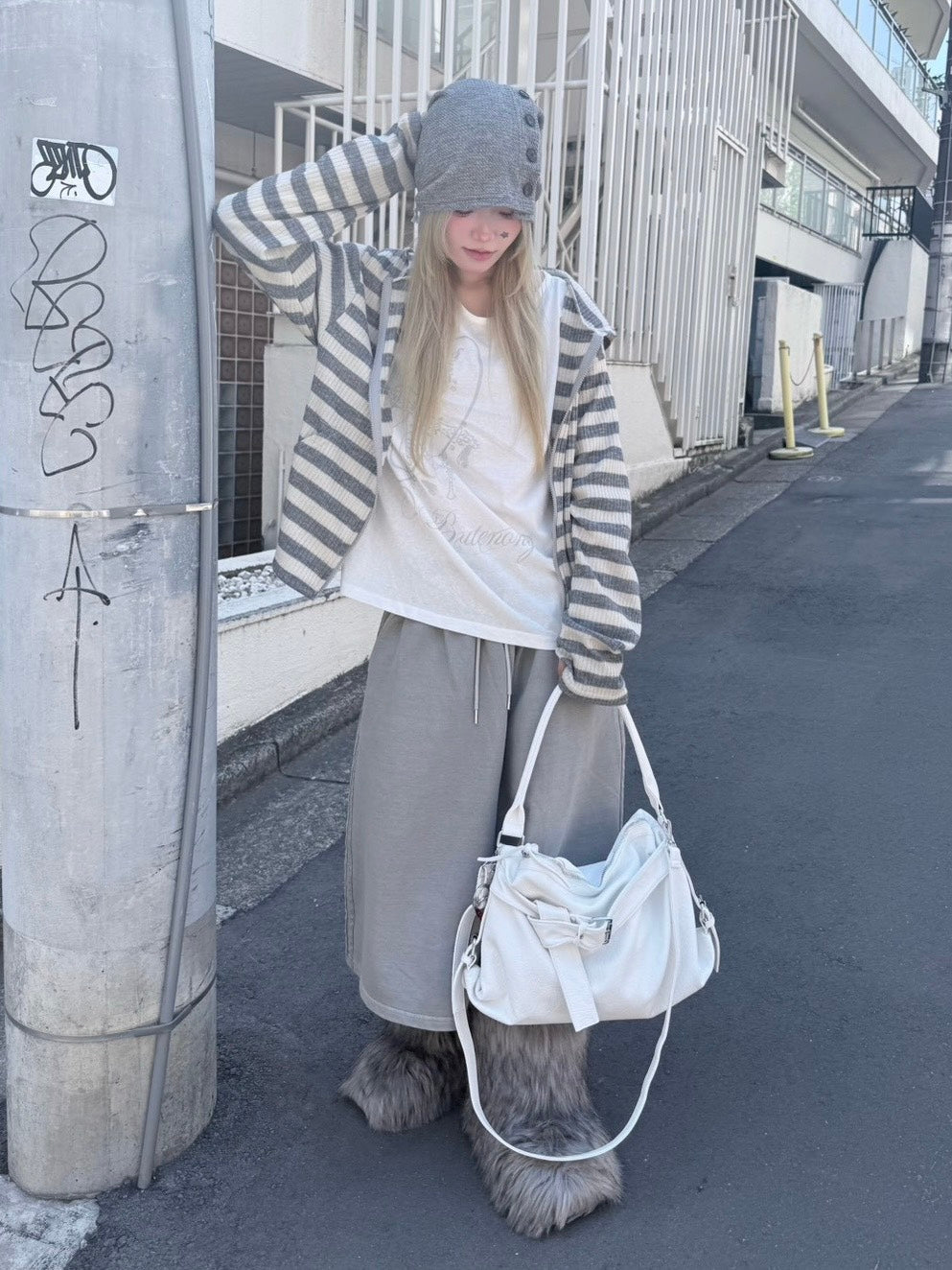 4/18 20:00発売 受注制【nmtc+】border crop double zip up hoodie (2color)