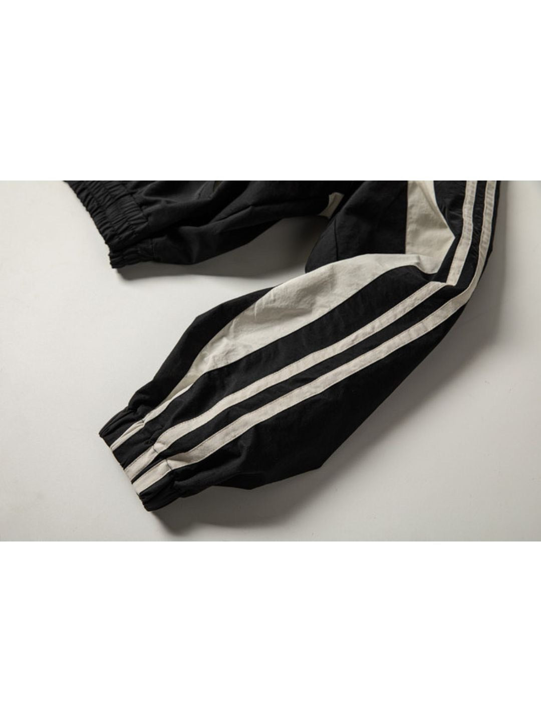 【roaringrad】26 Crop Track Jacket