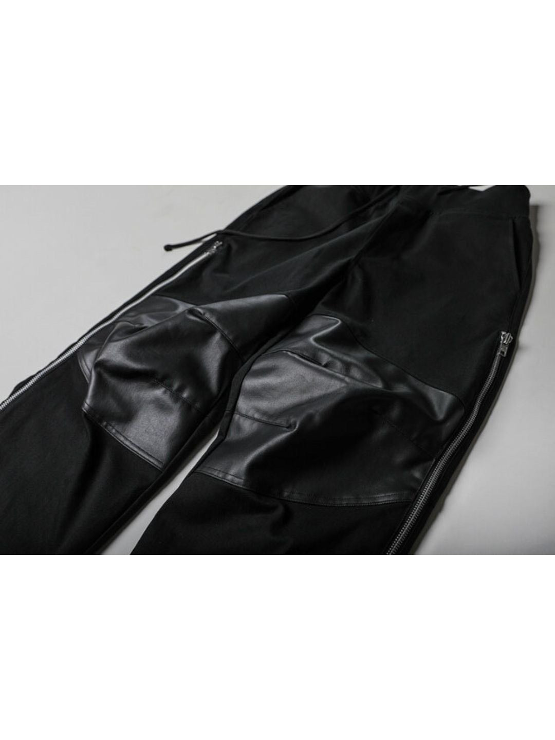 【roaringrad】Carbon-Coated Side-Zip Pants
