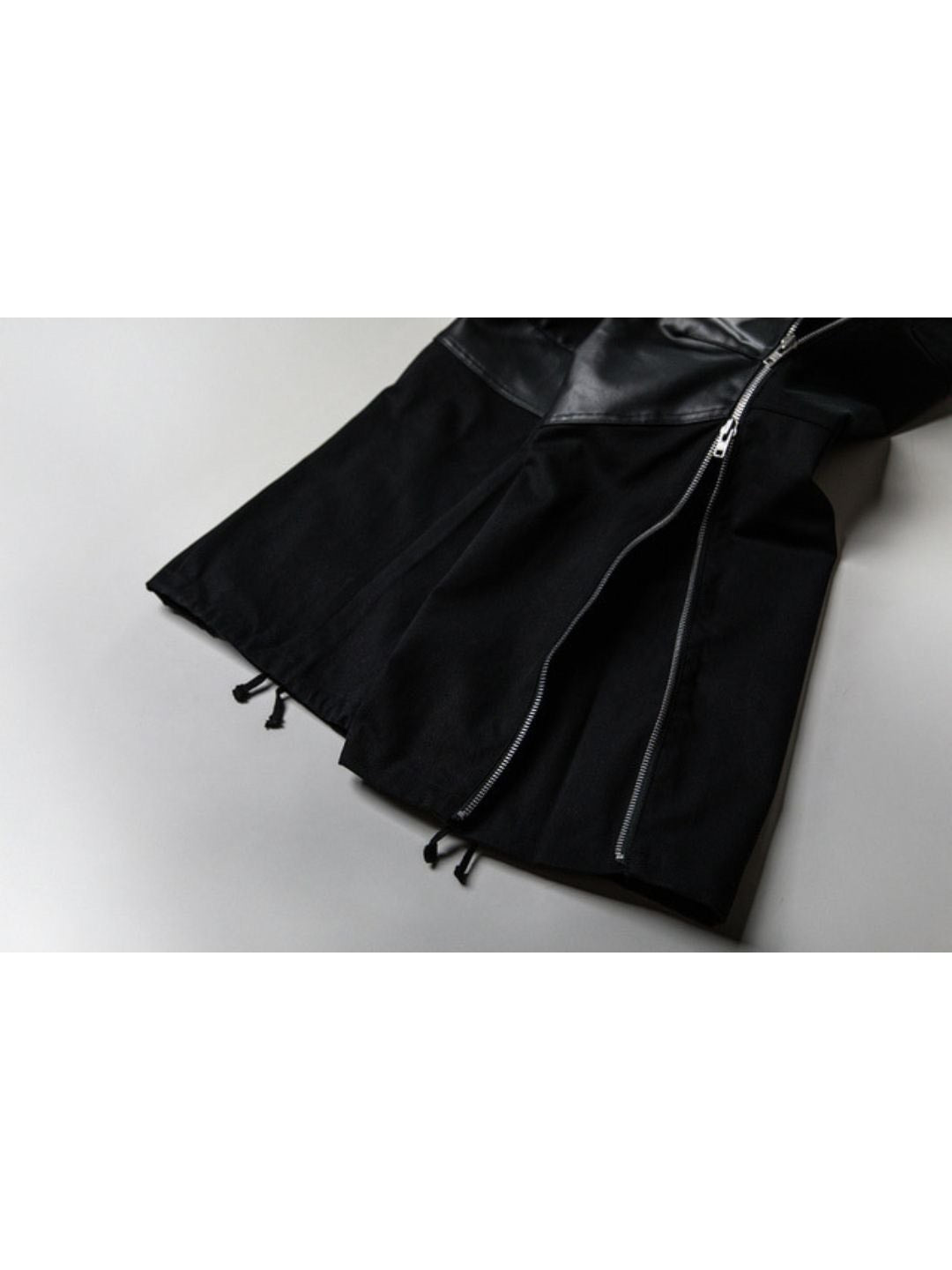 【roaringrad】Carbon-Coated Side-Zip Pants