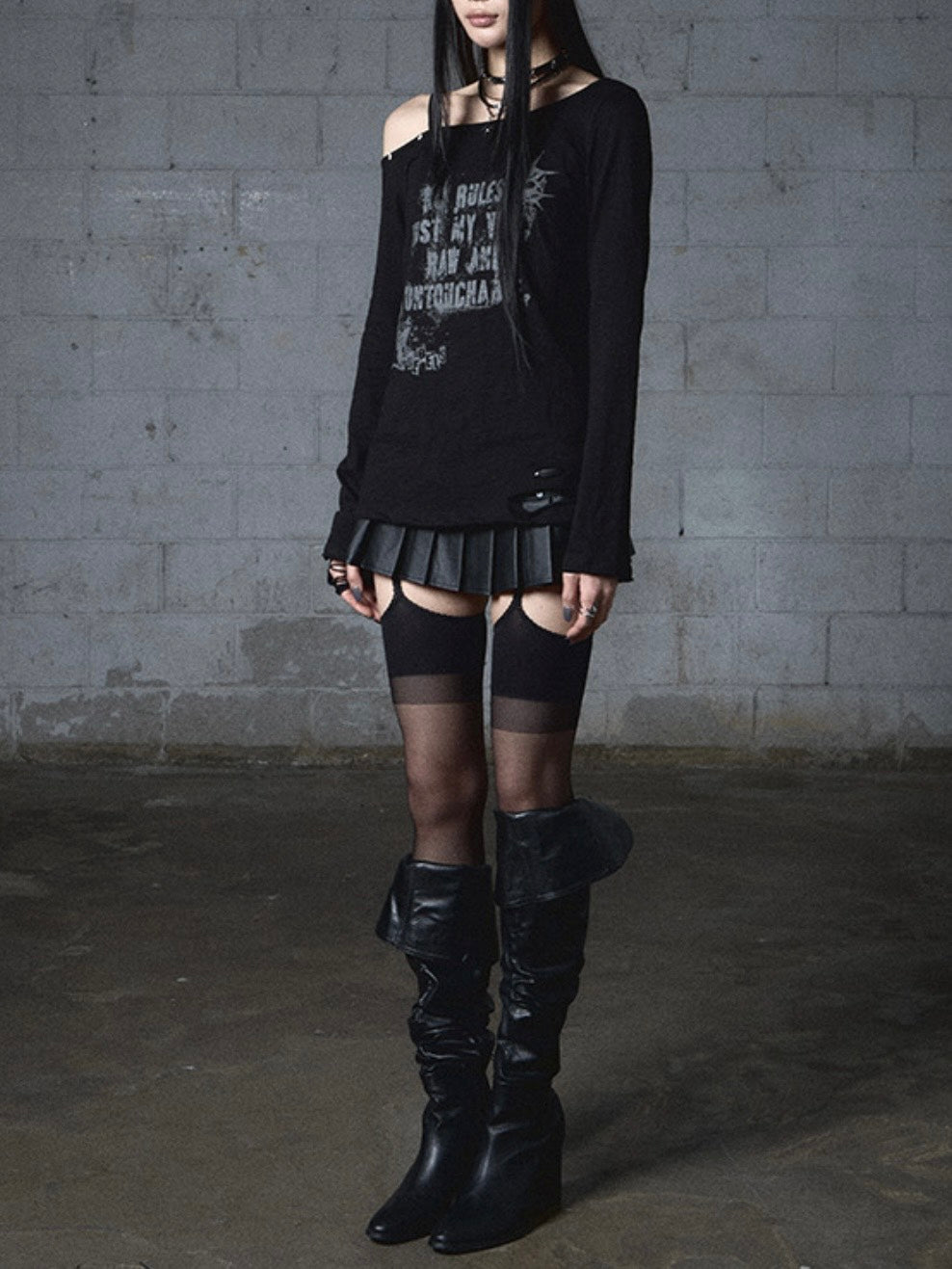 【NOT KNOWING】Destroyed Back Lace Top