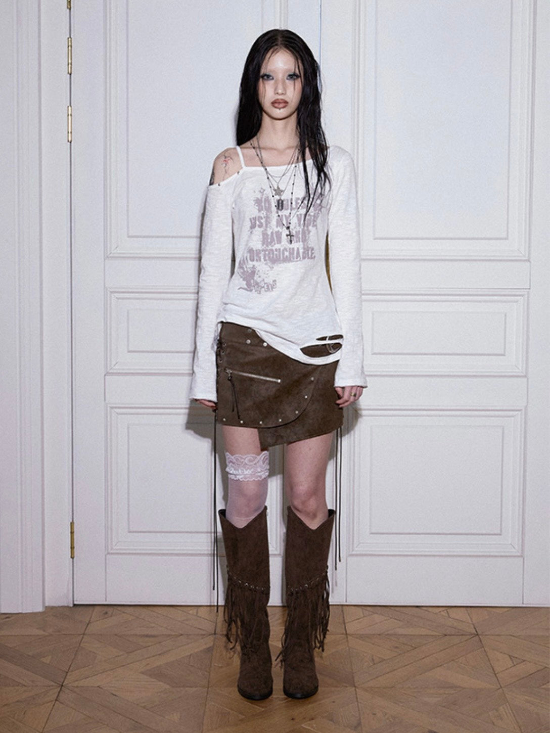 【NOT KNOWING】Destroyed Back Lace Top