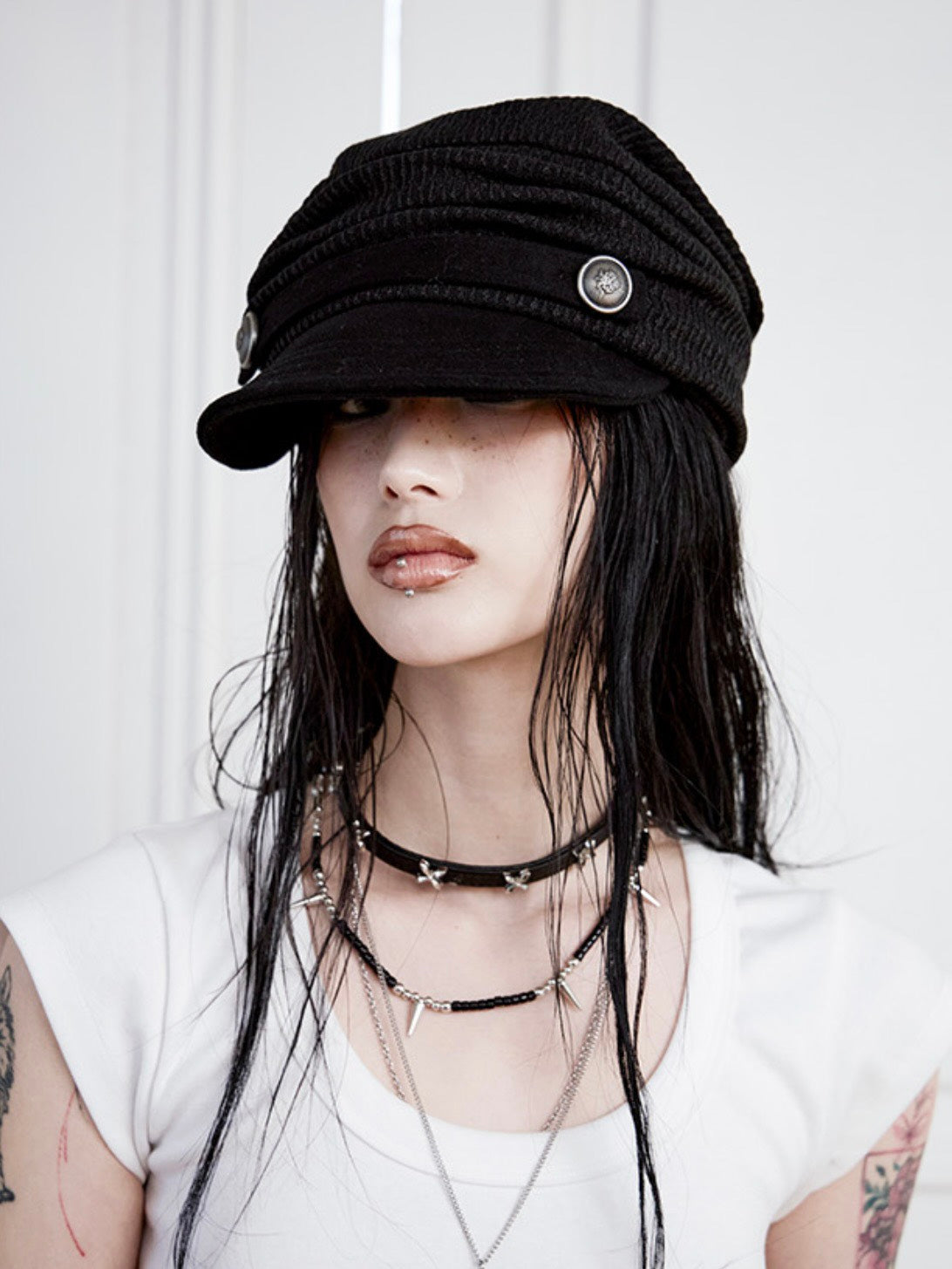 【NOT KNOWING】Draped Button Knit Cap