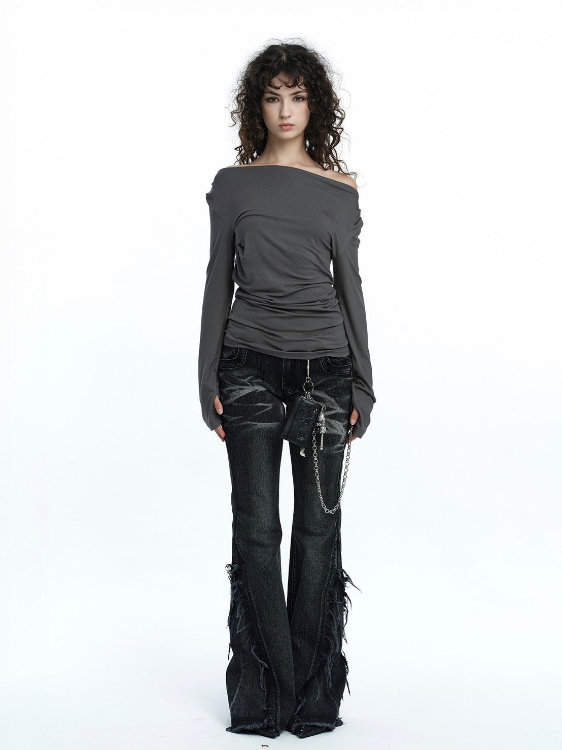 【ROUGH NECK】
Draped Hooded Long Sleeve Top